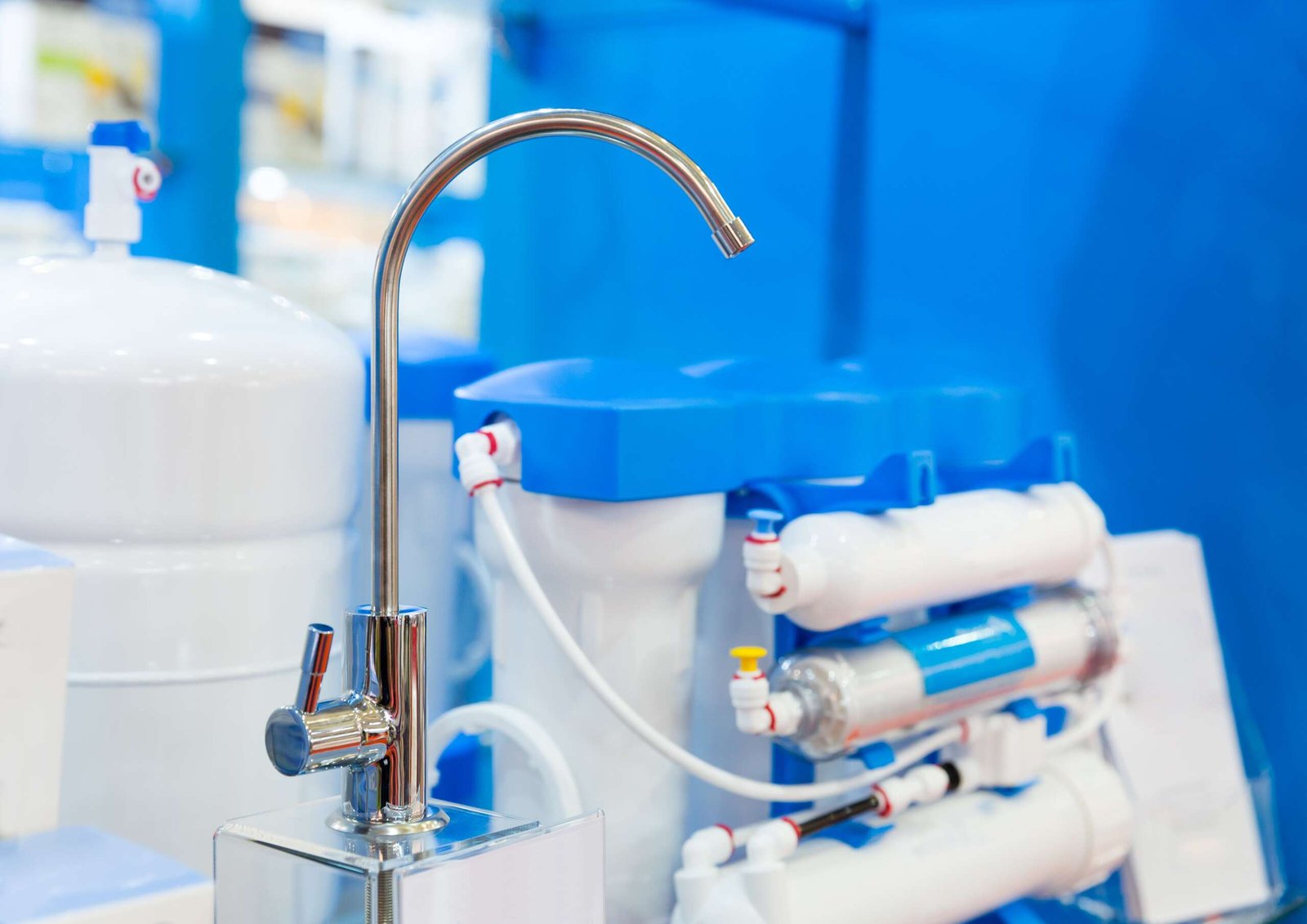 water-filter-system-or-osmosis-water-purification-PAGFVSC (2)-min